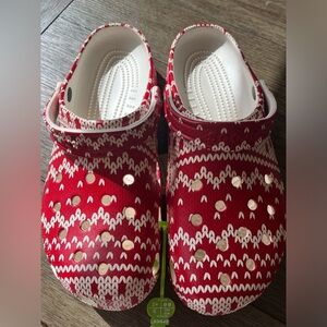 NWT classic holiday sweater clogs crocs
